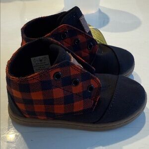 TOMS Tiny Toms Paseo Mid Buffalo Plaid Velcro Toddler ShoesSz T7